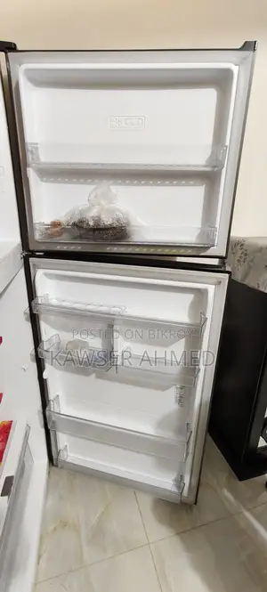 Singer Non-Frost Fridge