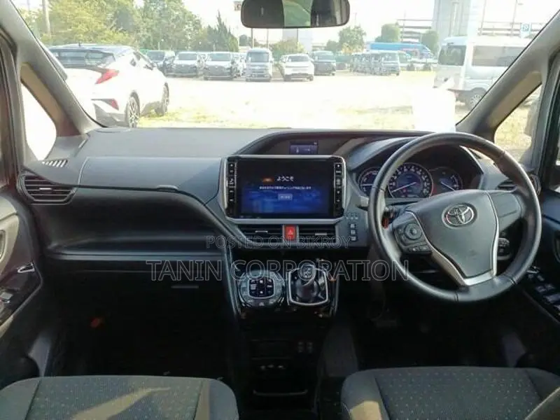 Toyota Noah Hybrid G 2 Door PW 2020