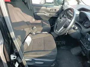 Toyota Noah Hybrid G 2 Door PW 2020
