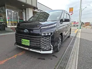Toyota Voxy Hybrid S-Z Full Opn 2023