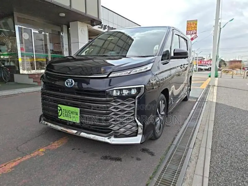 Toyota Voxy Hybrid S-Z Full Opn 2023