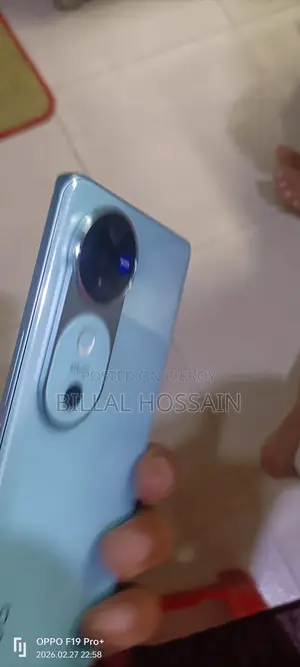 Vivo V40 . (Used)