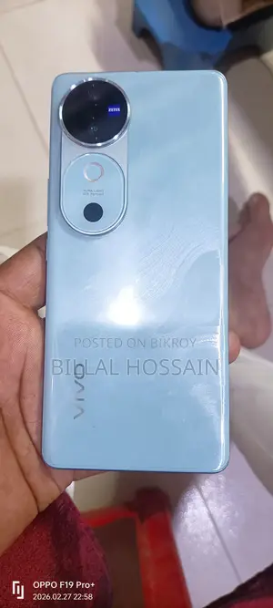 Vivo V40 . (Used)