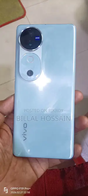Vivo V40 . (Used)