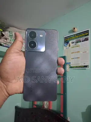 Vivo Y35 . (Used)