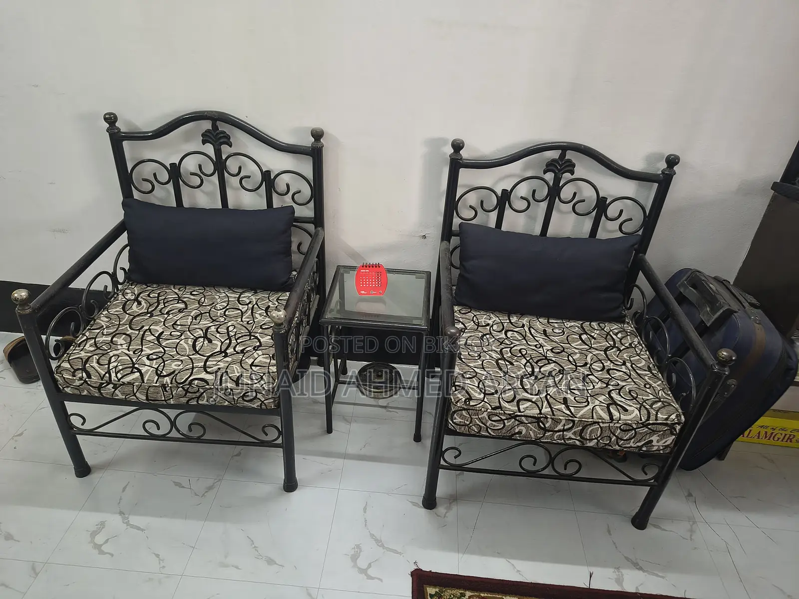 Steel sofa with foam and cover