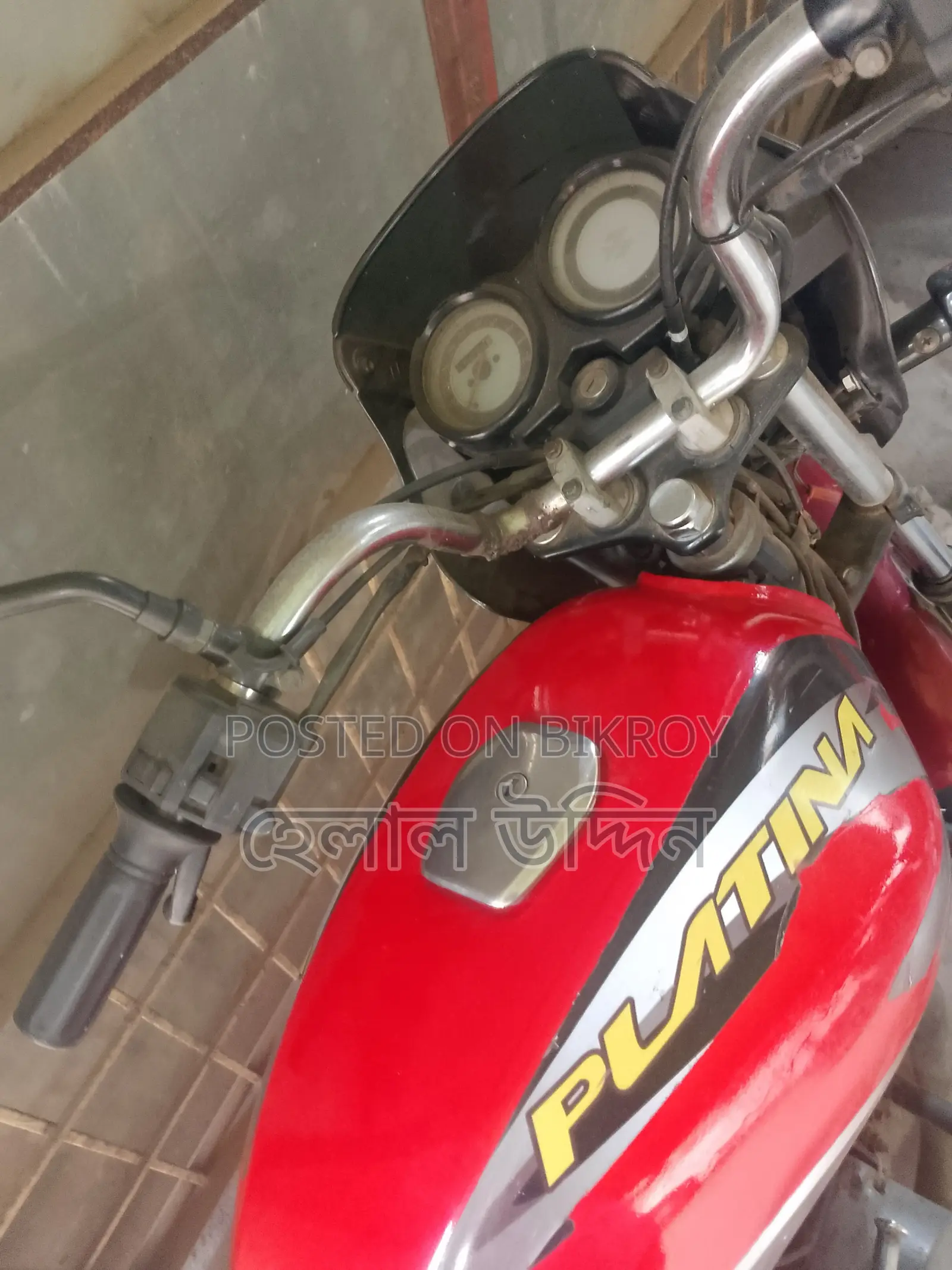 Bajaj Platina 100 . 2012
