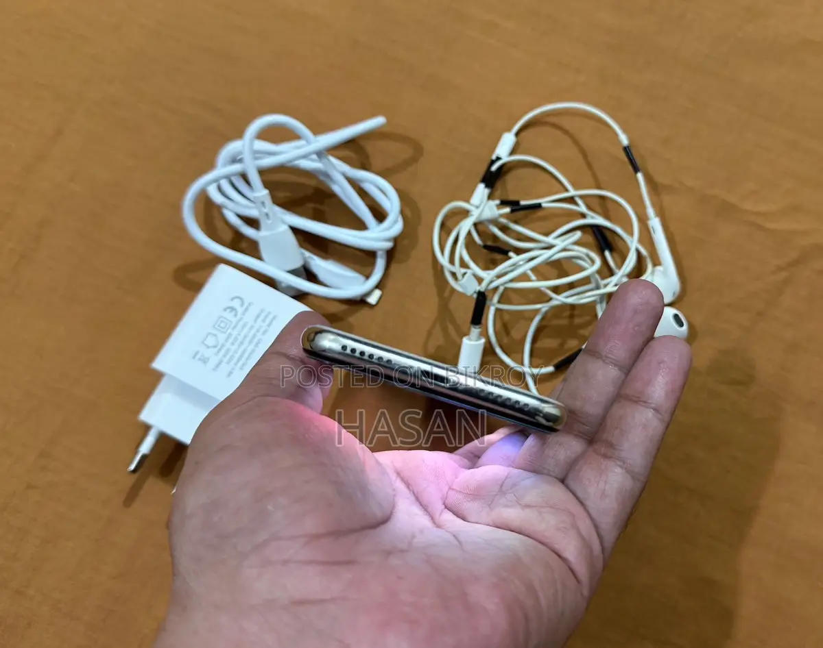 Apple iPhone X 64GB (Used)