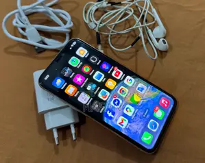 Apple iPhone X 64GB (Used)