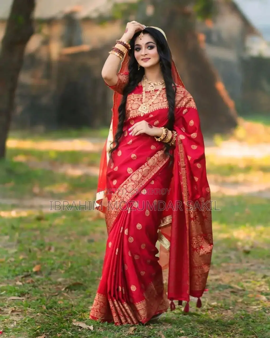Saree with Blouse Piece Free