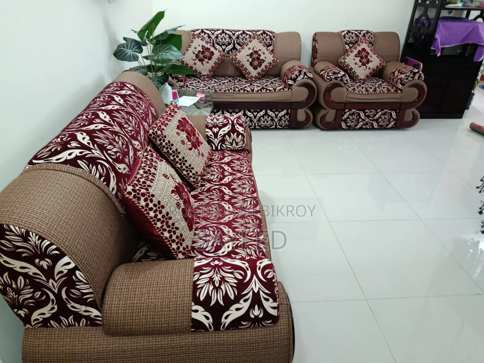 2+ 2+1 সোফা সেট টি বিক্রি হবে