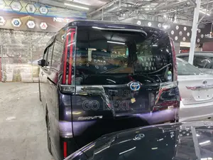 Toyota Esquire GI PREMIUM (BodyKit) 2020