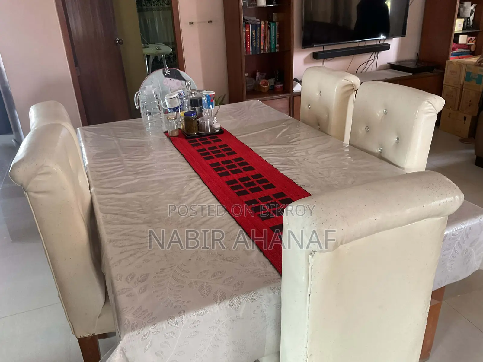সেগুন কাঠের ডাইনিং টেবিল