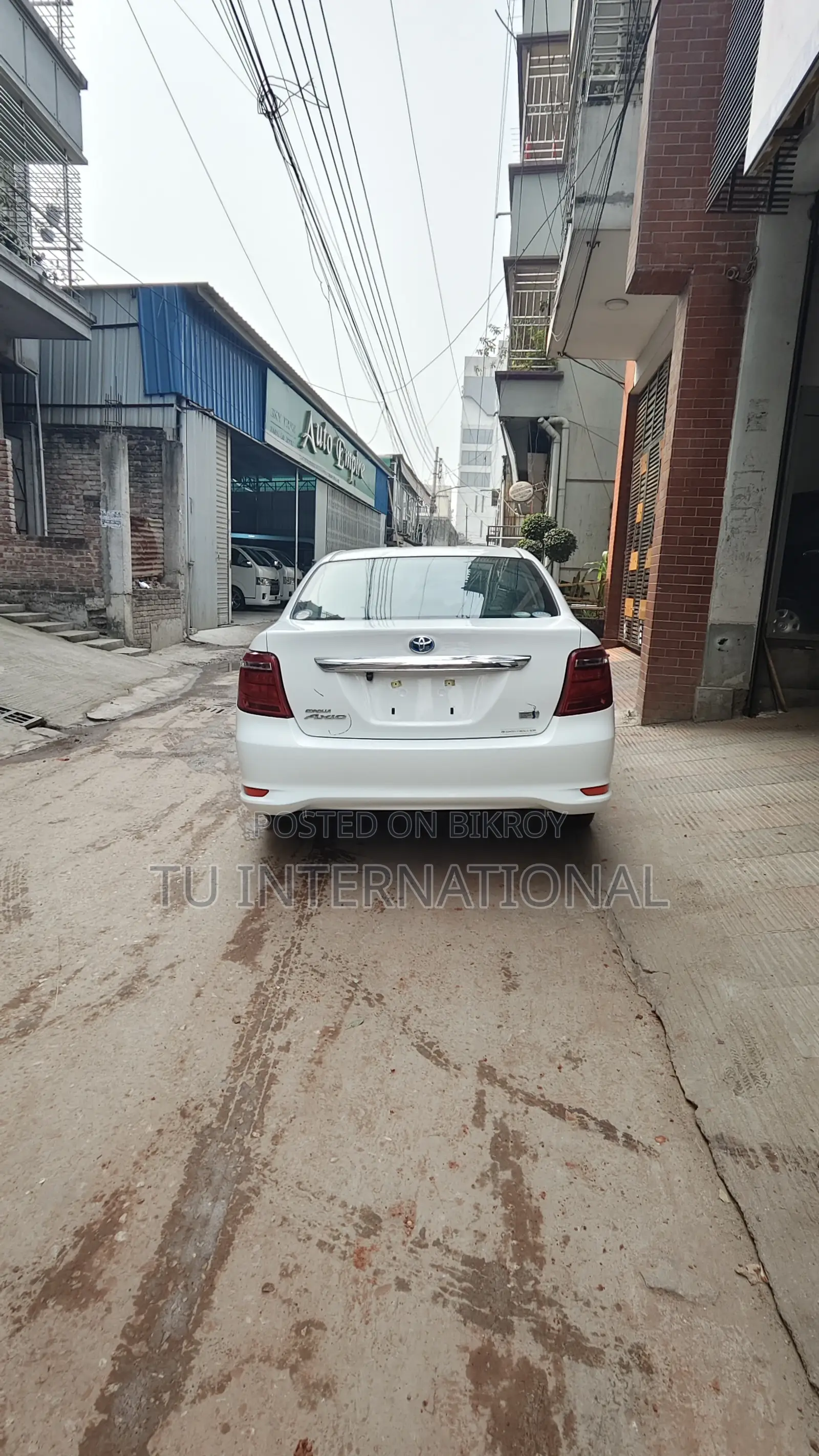 টয়োটা এক্সিও হাইব্রিড ইএক্স ইউনিট ২০২০