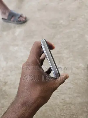 Realme GT Neo 3T 6,128 (Used)