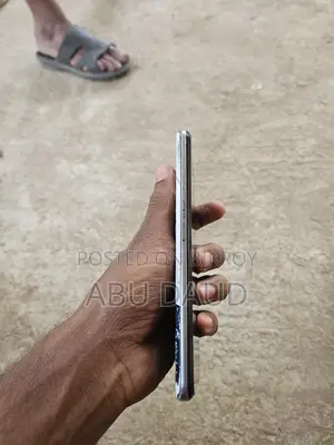Realme GT Neo 3T 6,128 (Used)