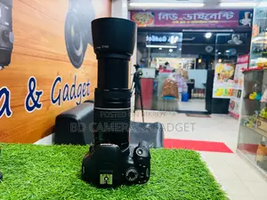 Canon 550D body with 75-300 zoom lens