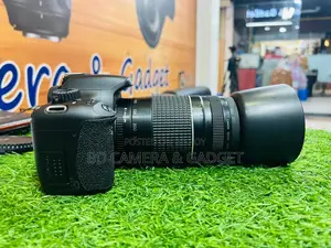 Canon 550D body with 75-300 zoom lens