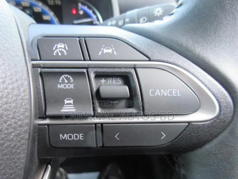Toyota Noah SZ Hybrid 2022