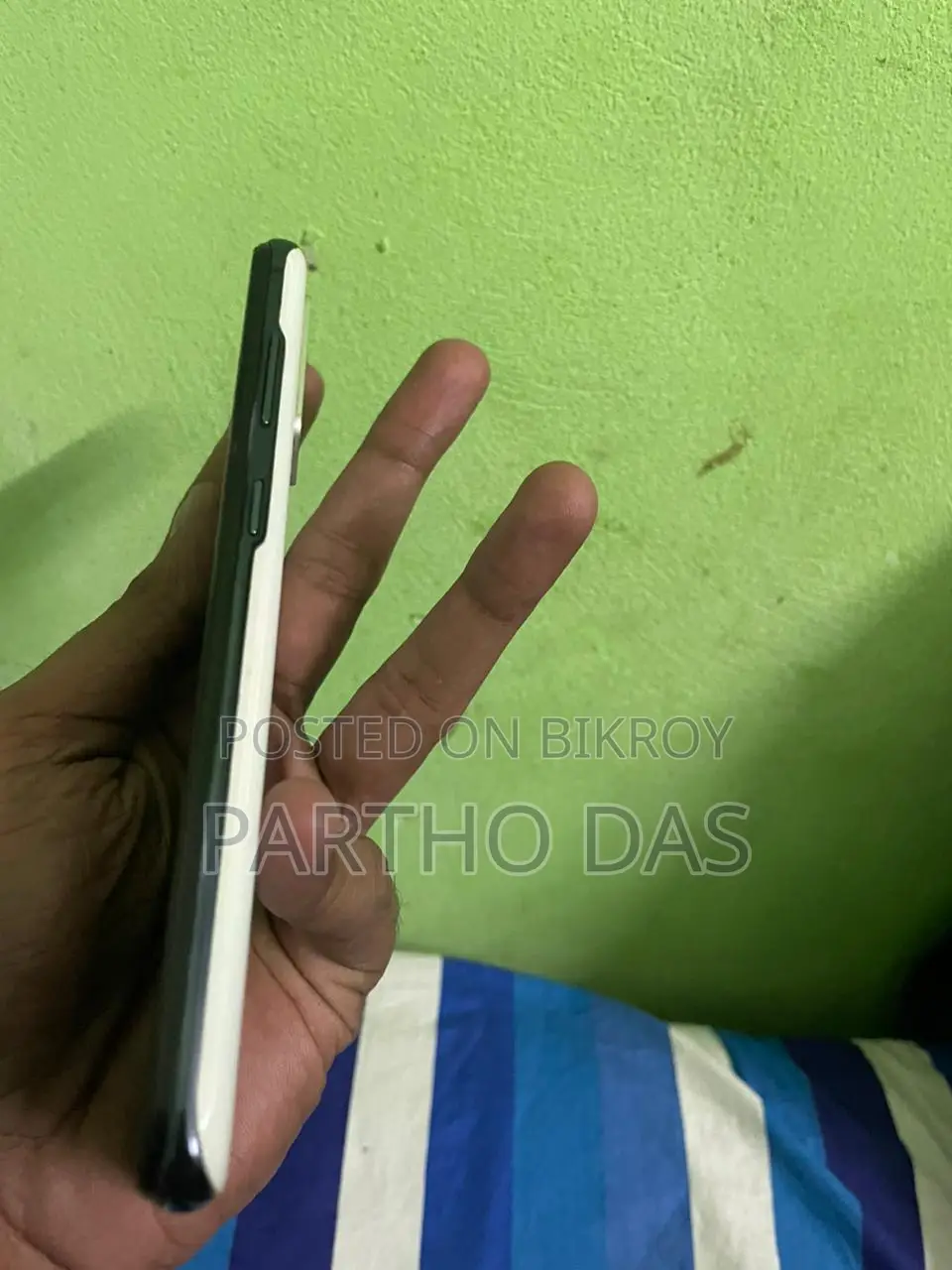 Samsung Galaxy S20 (Used)