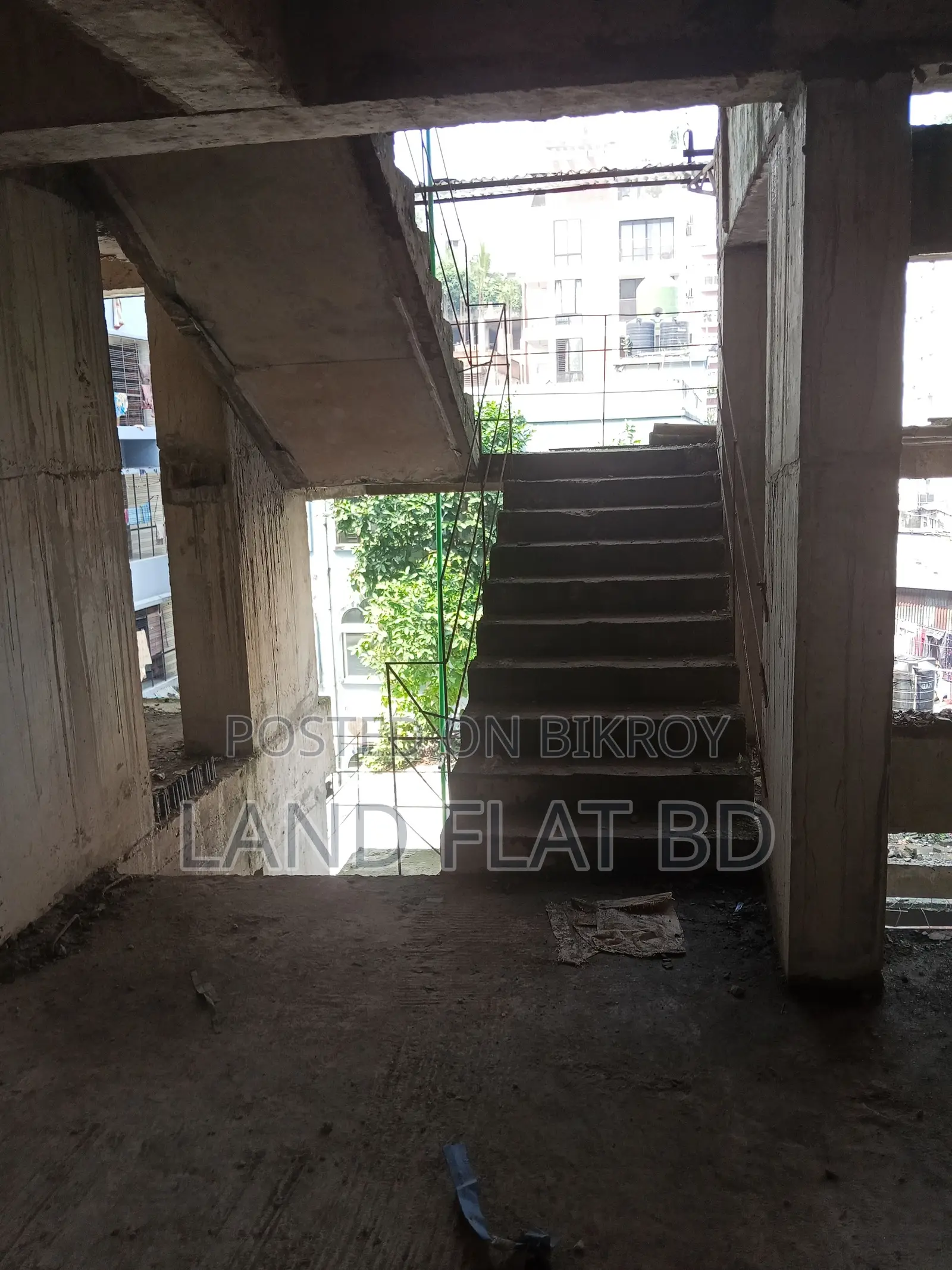 Flat for Sale @1420 sq ft South-Facing