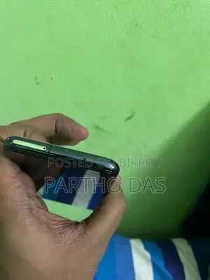 Samsung Galaxy S20 (Used)