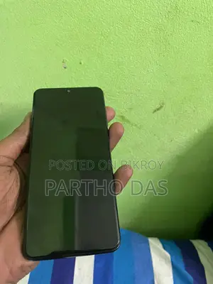 Samsung Galaxy S20 (Used)