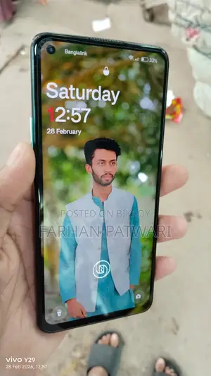 OnePlus 9R . (Used)