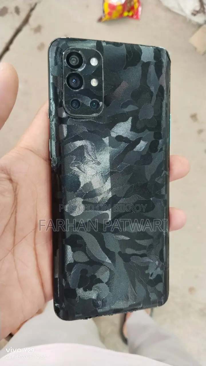 OnePlus 9R . (Used)