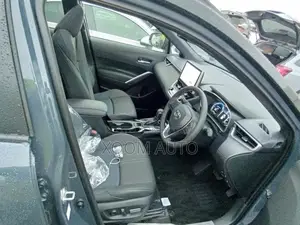 Toyota Corolla Cross Z LEATHER GREY COLOR 2025