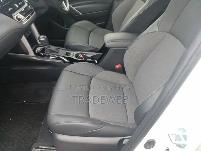Toyota Corolla Cross 2021 Pearl