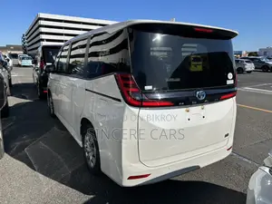 Toyota Noah X HYB PUSH 62062KM 2022