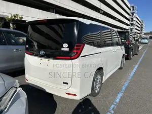 Toyota Noah X HYB PUSH 62062KM 2022