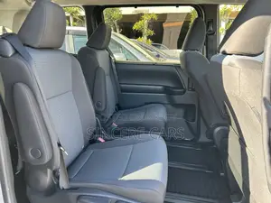 Toyota Noah X HYB 62000KM 2020