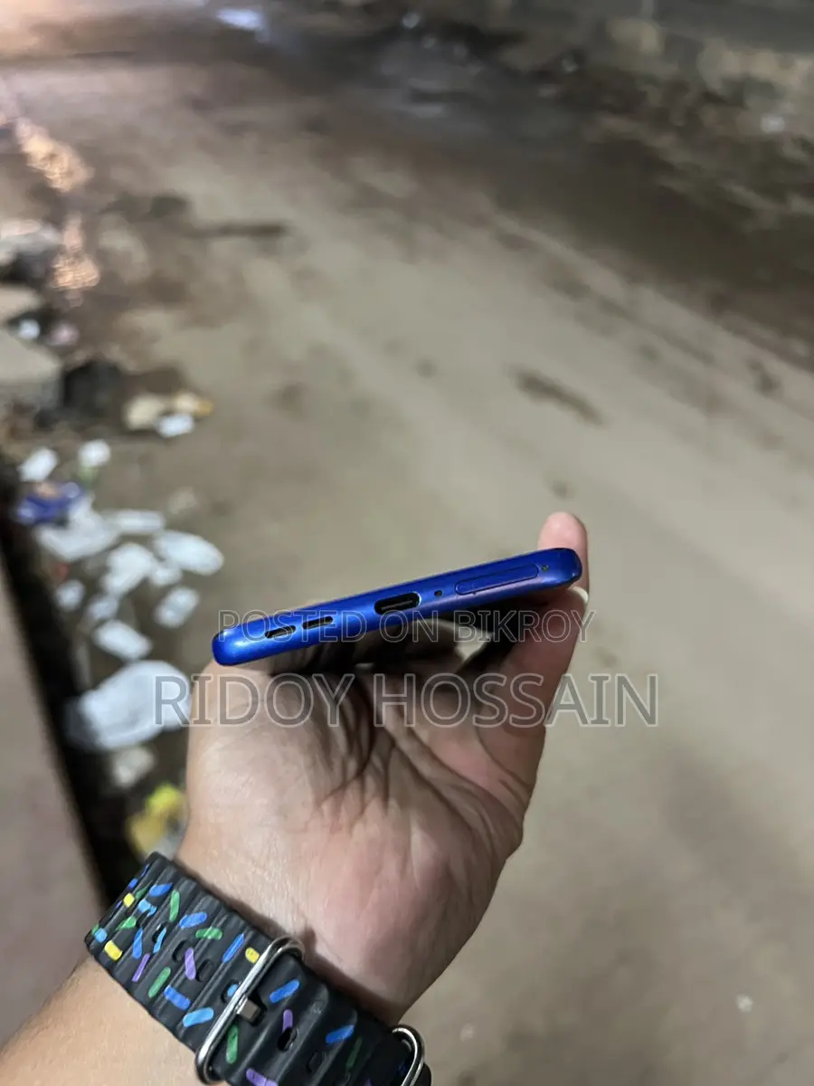 Motorola G85 (Used)