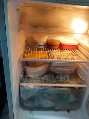 Fridge in excellent condition. Sharp brand fridge.