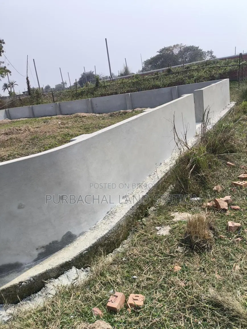 East-North corner field view 5 katha plot sale in sector:29, Purbachal.