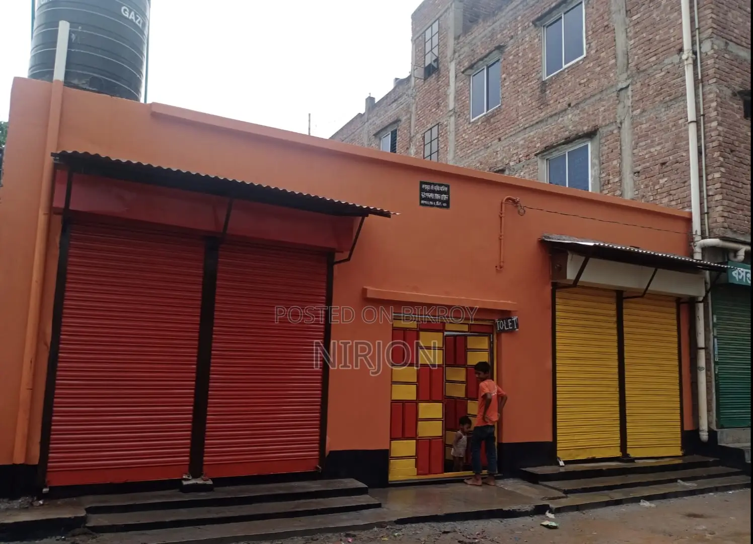 মিরপুর আবাসিক এলাকায় টিনশেট বাড়ী বিক্রিয় হবে।