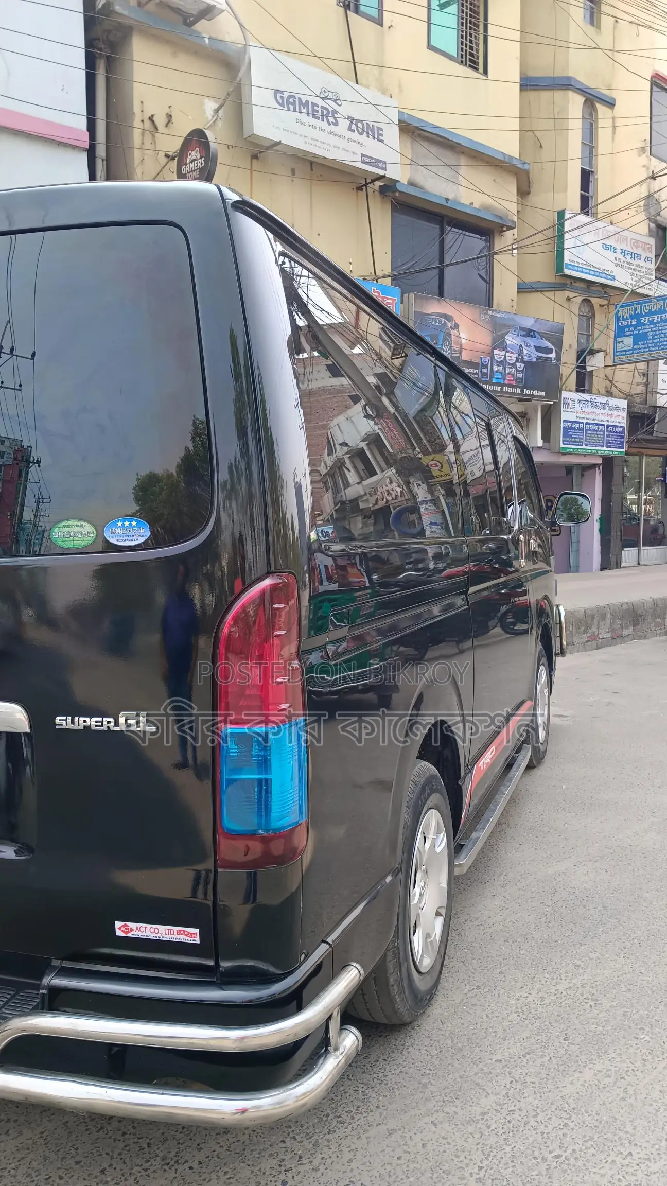 টয়োটা হাইয়েস সুপার জিএল ২০১২