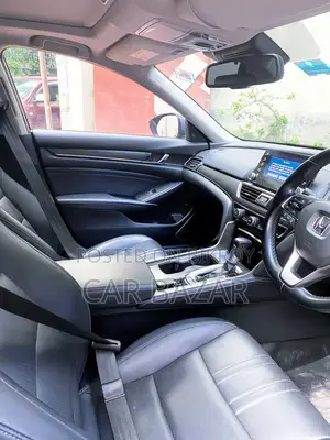 Honda Accord STYLISH SEDAN 2.0L 2022
