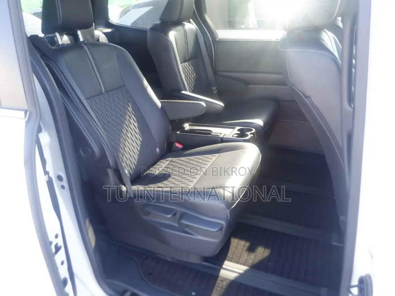 Toyota Noah SZ HYBRID 2023