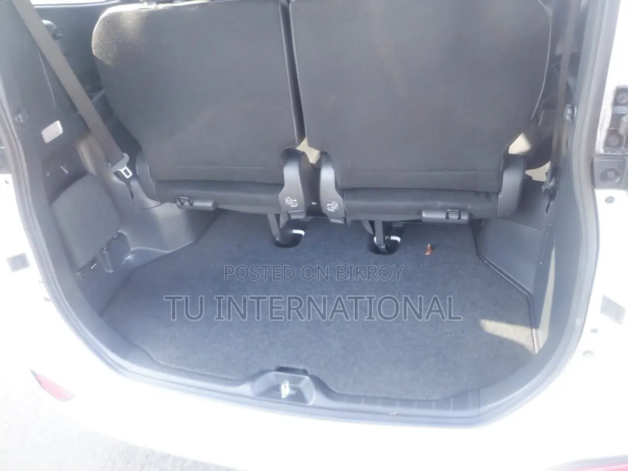 Toyota Noah SZ HYBRID 2023