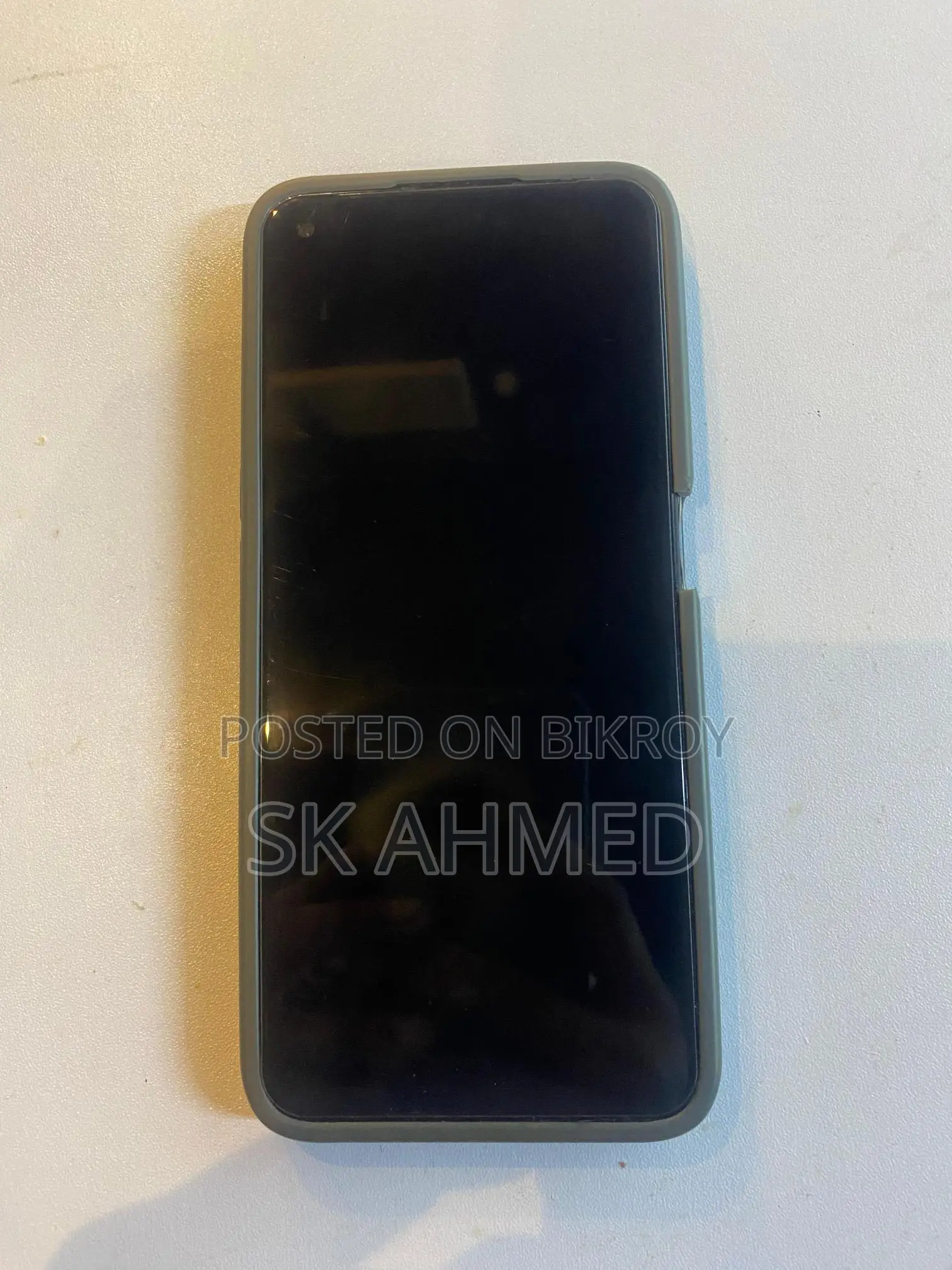 Realme 9i . (Used)