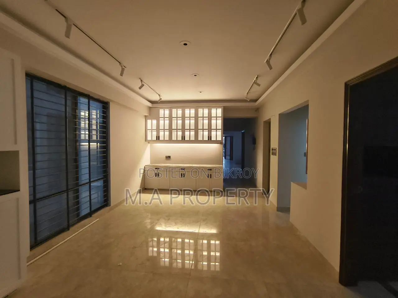 Rent Apartment 4500sqft 4-Bed 2-Carpark Gulshan