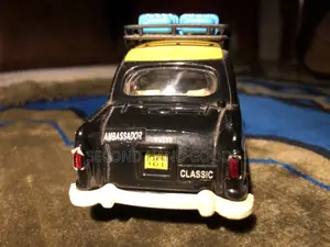 Toy Car Good Condition খেলনা গাড়িটি ভালো অবস্থায় আছে