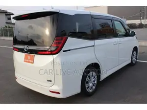 Toyota Noah Hybrid X pre order 2022