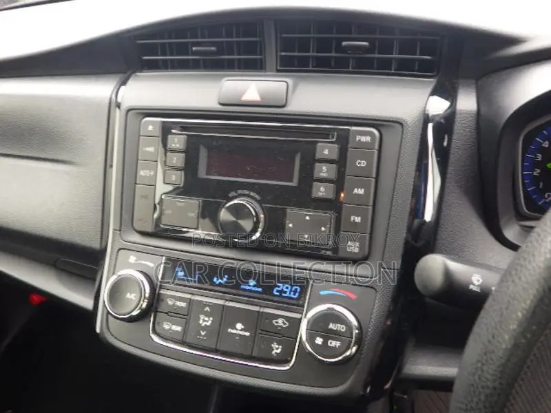 Toyota Axio 2021
