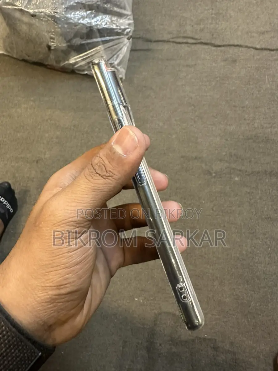 Google Pixel 6 . (Used)