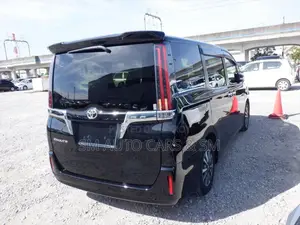 Toyota Esquire Non Hybrid Gi Black 2020