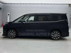 Toyota Voxy S-Z PACKAGE 2022